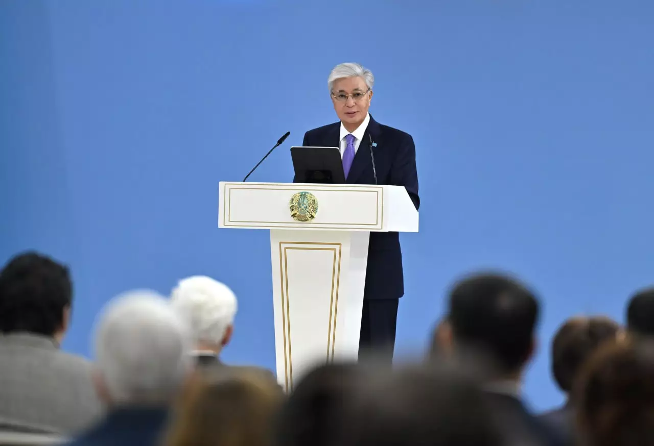 Тоқаев ғалымдардың жұмысын сынады: «Экономикалық әсері жоқ»