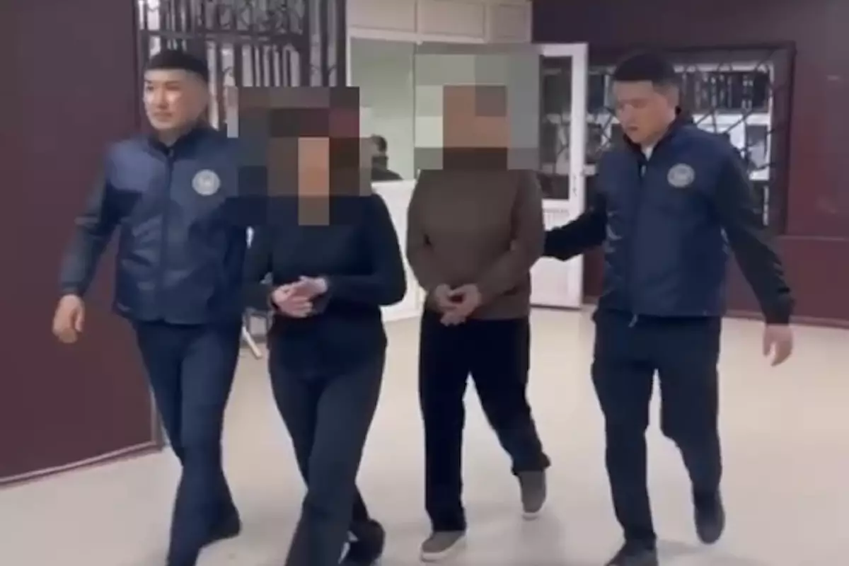 В Атырау женщины брали технику «​в аренду»​ и сдавали в ломбарды