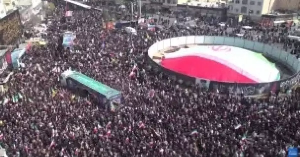  Тегеранда Қауіпсіздік кеңесі басшысын жерлеу рәсімі өтті 