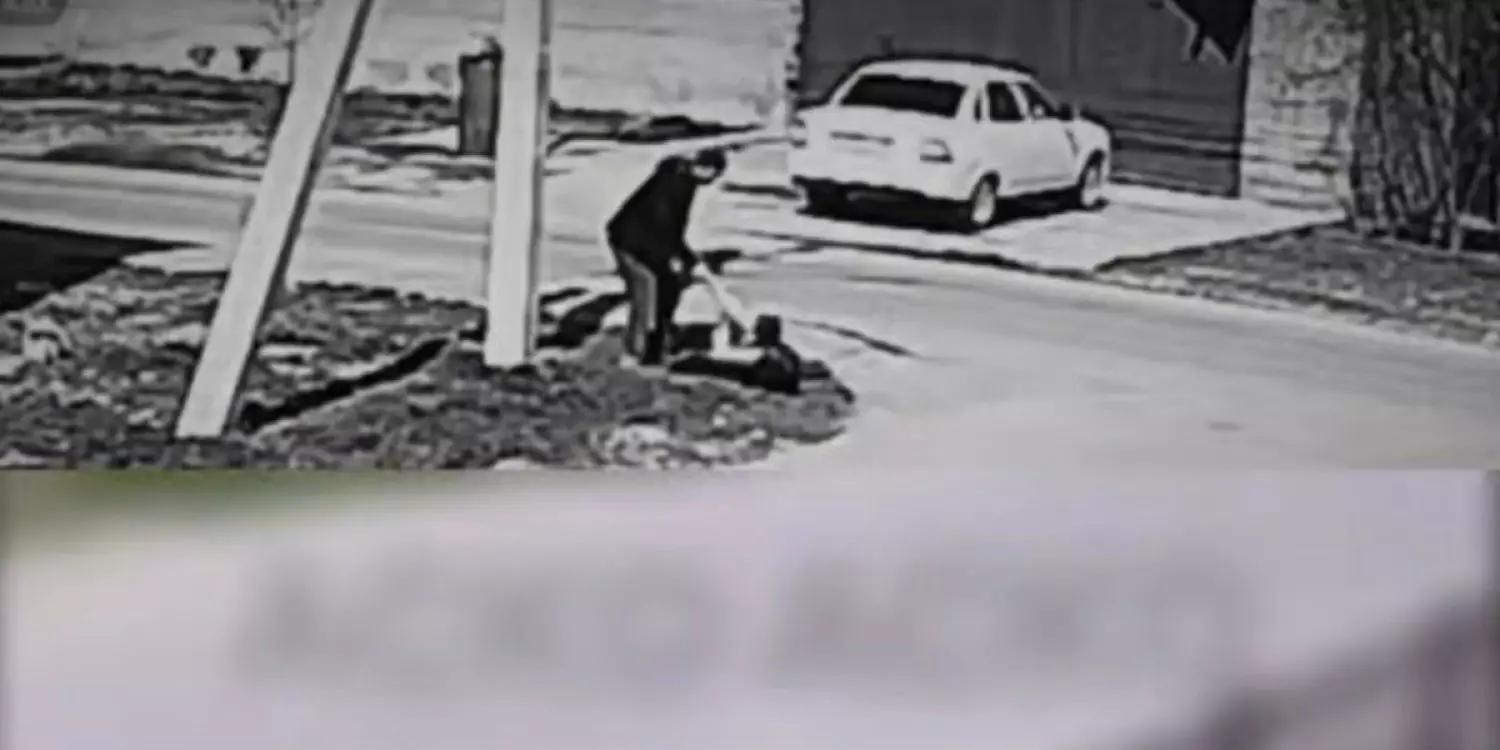 Шымкентте жоғары сынып оқушысы бесінші сынып оқушысына шабуыл жасады (ВИДЕО)