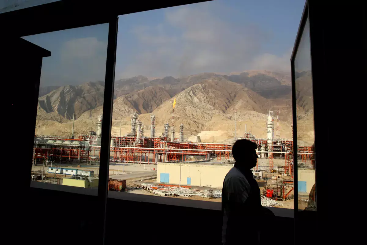 Трамп угрожает «Газовой бомбой»: крупнейшее месторождение Ирана под ударом - новости на Lada.kz 19.03.2026