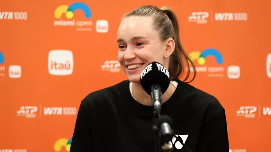У меня еще больше мотивации и желания - Елена Рыбакина перед стартом в Майами (ВИДЕО)