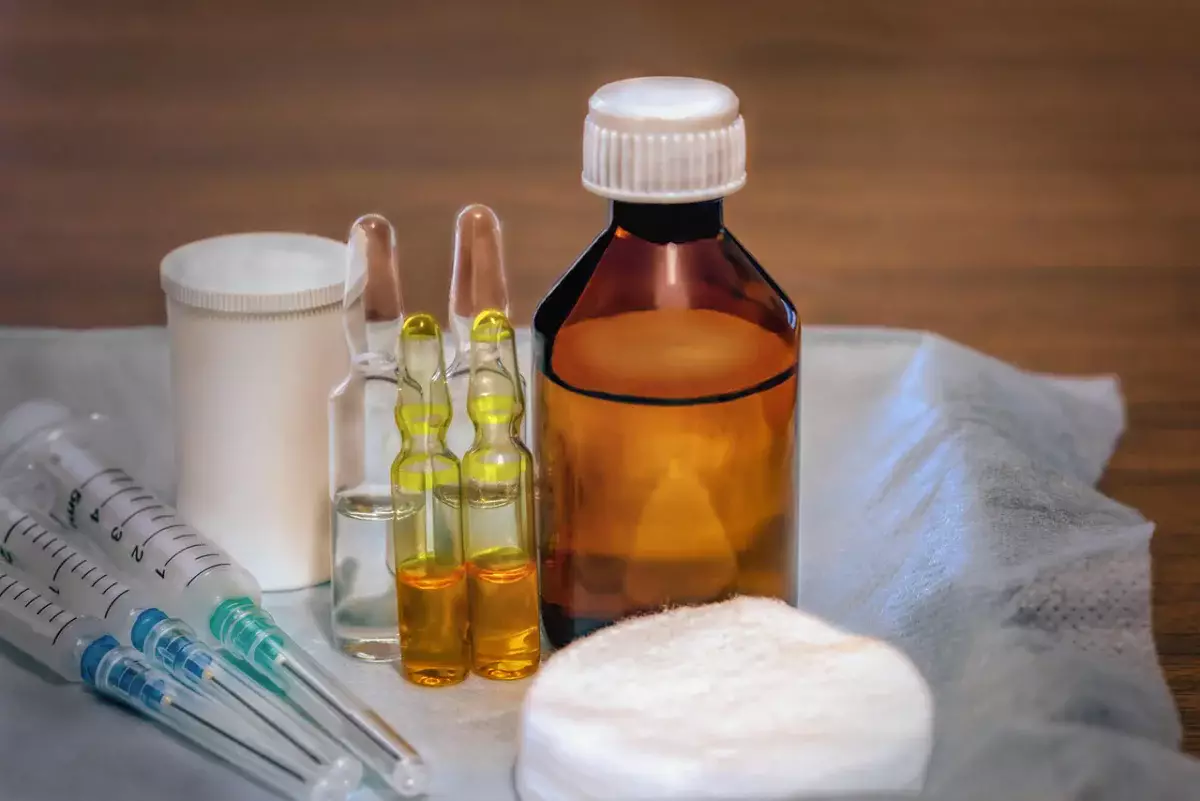 Спирт впереди всех: что на самом деле покупают в аптеках Казахстана