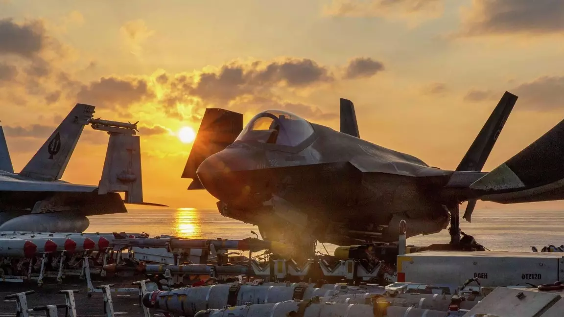 Иран АҚШ-тың жойғыш ұшағына соққы жасады