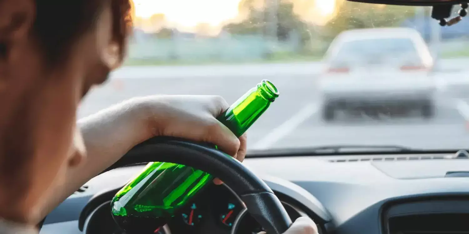 Депутат мас күйде көлік жүргізгендерге жеңілдік жасауды ұсынды