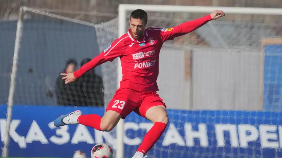 "Кызылжар" и "Иртыш" устроили триллер с двумя удалениями в КПЛ