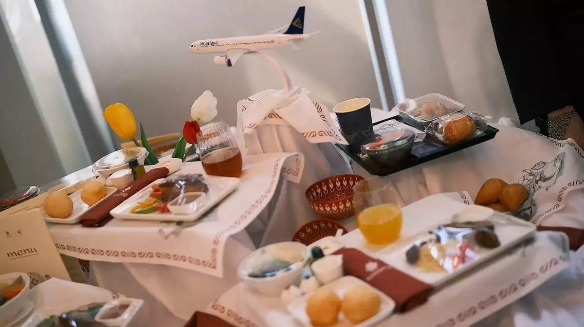 Казахская кухня в небе: как Air Astana превращает рейсы в культурное путешествие