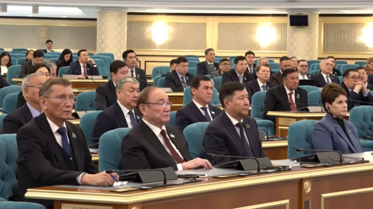 Alatau City дербес экожүйесі бар қала болады