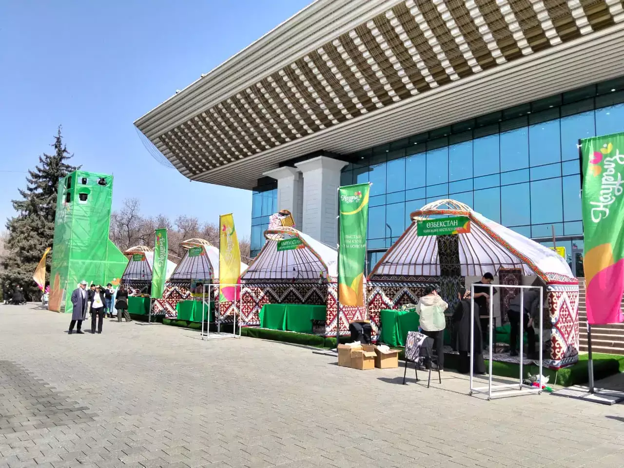 «Жасанды интеллект. Заманауи технология»: Наурыз мейрамында Алматы халқына ерекше безендірілген көрмелер ұсынылады