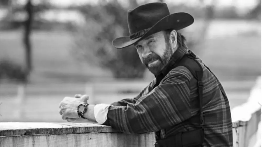 Умер Чак Норрис