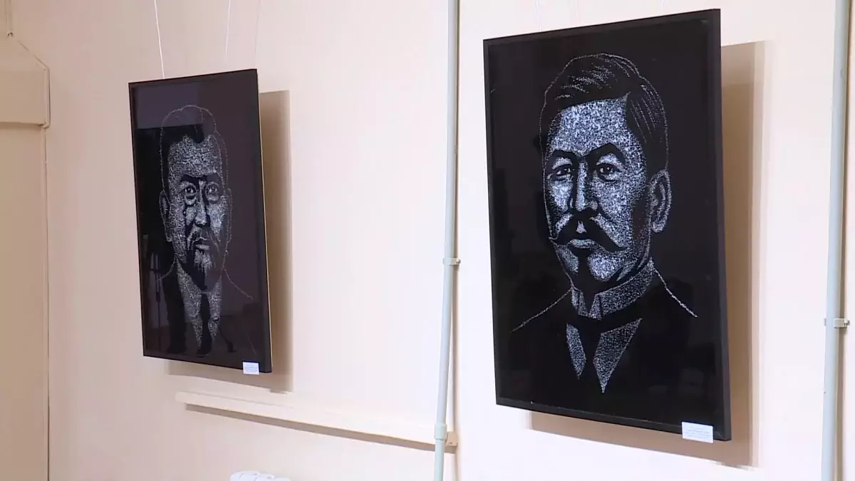 Шыны бетіне балғамен сурет салған: Ұлыстың ұлы күні қарсаңында Сыр елінде ерекше көрме өтті