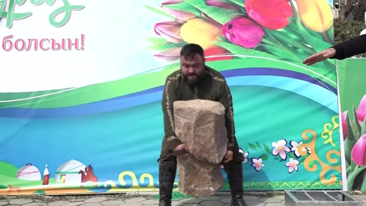Қажымұқанның елінде балуандар тас көтеріп, дәстүрді жаңғыртты