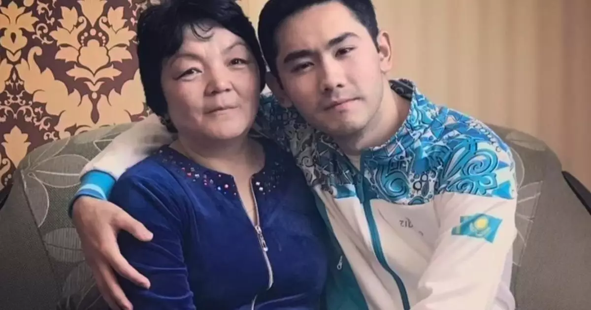  `Жаныңыз жәннатта шалқысын`: Әнші Қуандық Рахымның анасы дүниеден озды (ФОТО) 