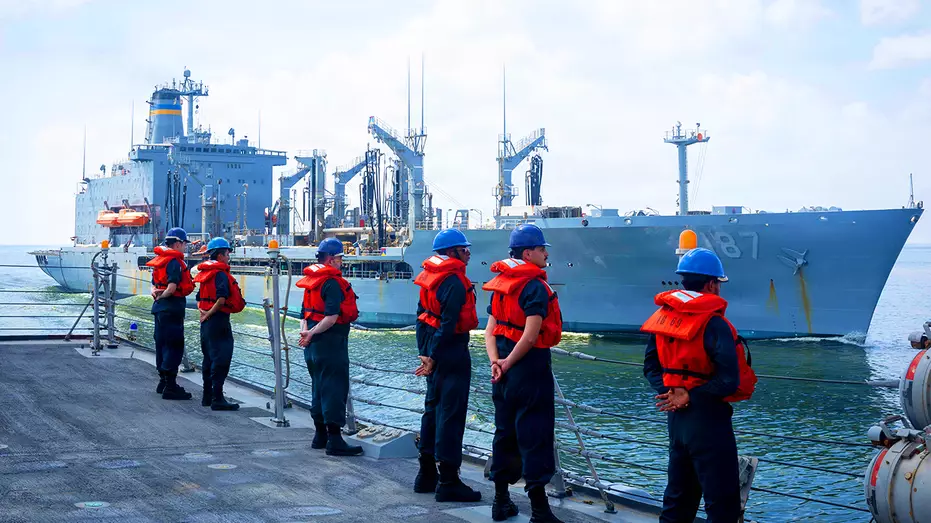 Гингрич предупреждает Европу, пока США поддерживают союзников на фоне конфликта с Ираном.