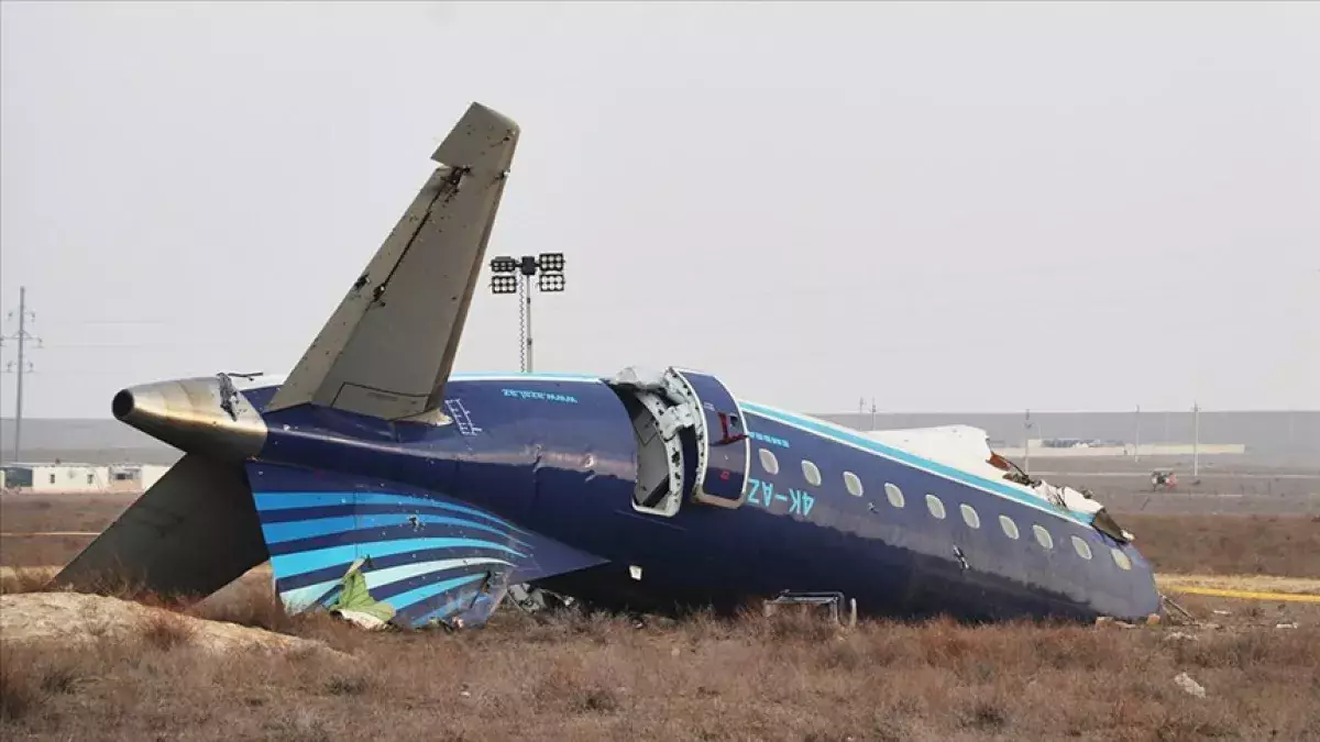 Казахстан получил полные технические данные экспертов по расследованию крушения самолета AZAL.