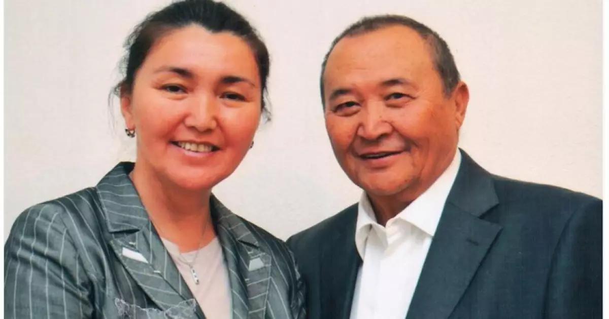   Роза Мұқанова, жазушының жары: Жанымда мәңгілік серігі – Күнделігі қалды   