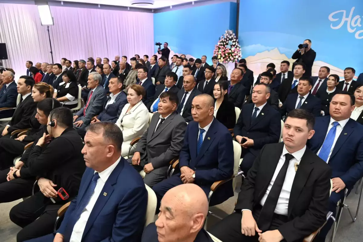 Президент Түркістан облысындағы бу-газ қондырғысының құрылысын тездетуді тапсырды