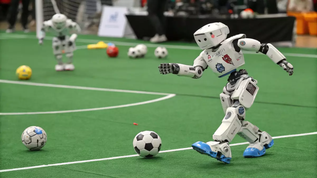 Гуманоид из Южной Кореи удивил пластикой и игрой в футбол