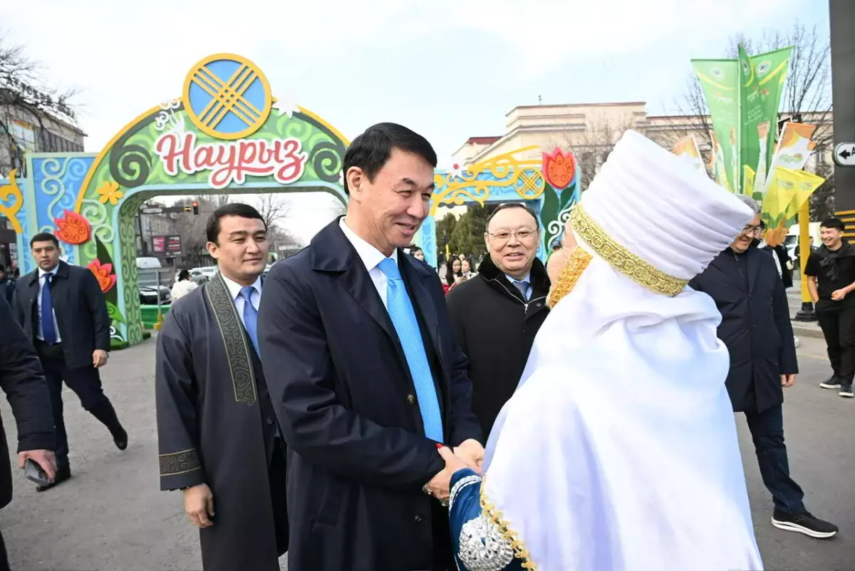 Дархан Сатыбалды алматылықтарды Наурыз мейрамымен құттықтады