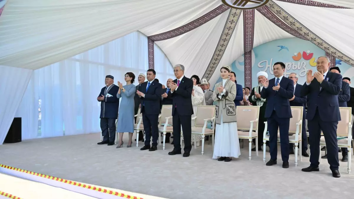 Президент посетил концерт по случаю праздника Наурыз 