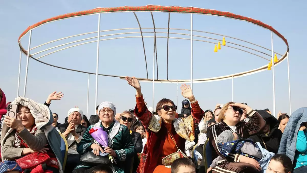 Ең үлкен шаңырақ: Алматыда Наурыз күндері әлемдік рекорд орнатылды
