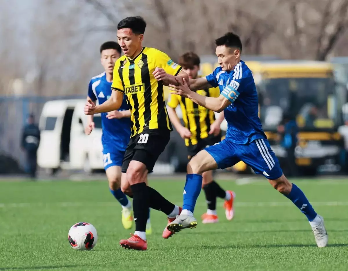 “Бұл — футболды өлтіру” – Рафаэль Уразбахтин “Хан-Тәңірі” стадионындағы жағдайға шүйлікті