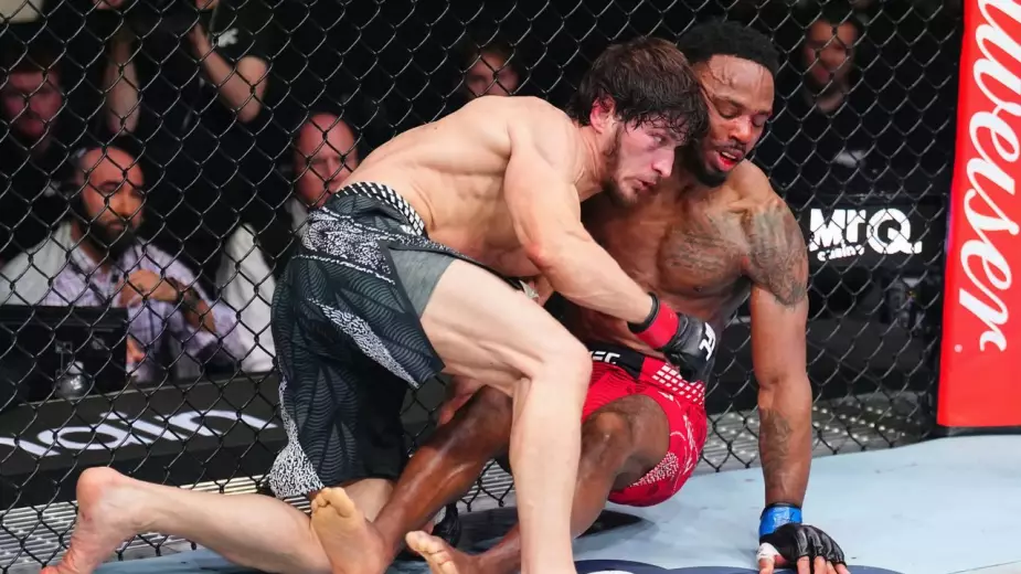 Евлоев победил Мерфи незаслуженно? Эксперты оценили бой UFC