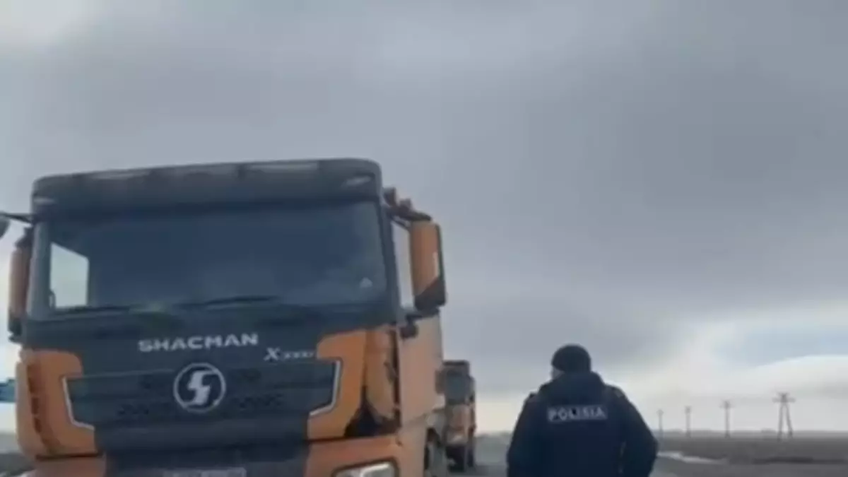 Иностранные нелегалы колесили на большегрузах по дорогам Акюбинской области