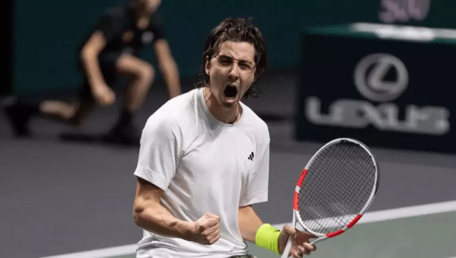 Қазақстандық теннисші Майамиде әлемнің тоғызыншы ракеткасынан басым түсті