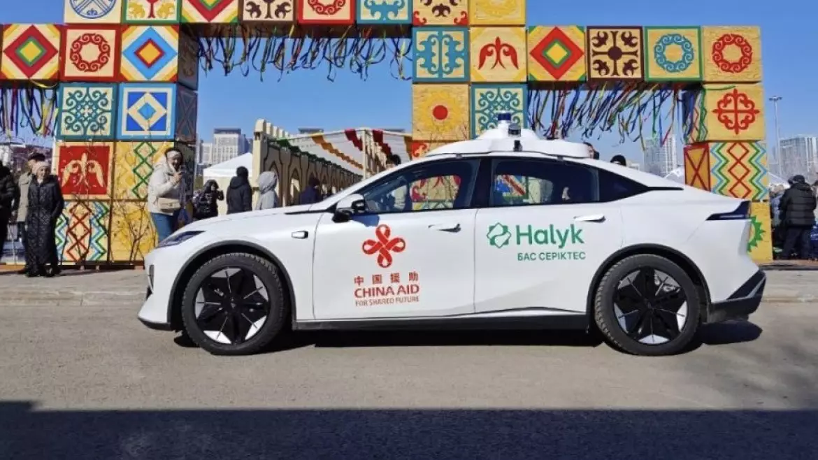 Астанада жүргізушісіз жүретін автокөлік көрсетілді