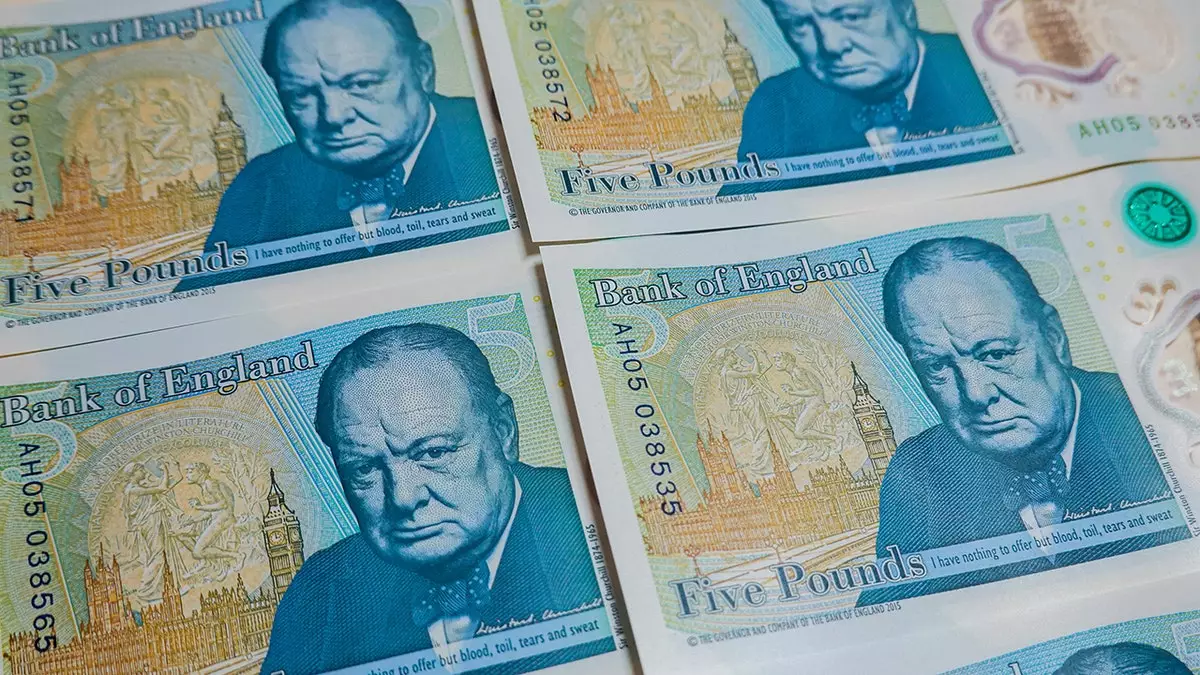 Черчилль, Шекспир и флаг Великобритании, по словам комментаторов, подвергаются нападкам в современной Британии.