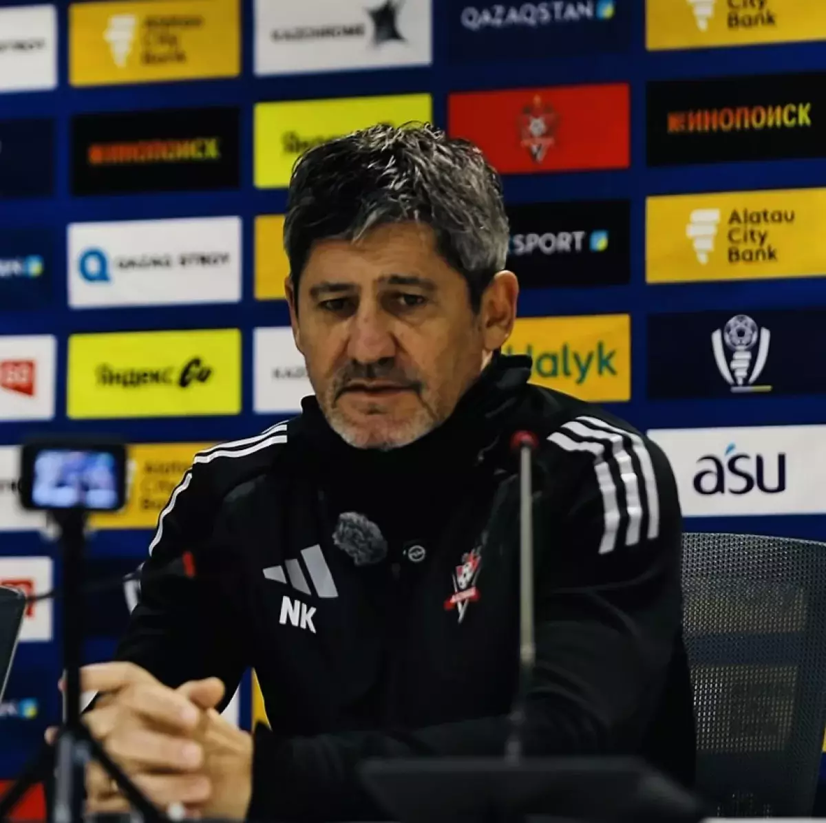 Қош бол Костов! – Болгариялықтың кезеңі неге қысқа болды және оның орнына кім келуі мүмкін?