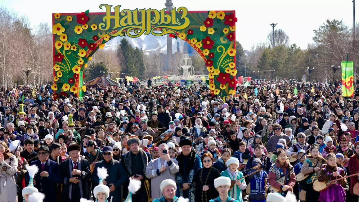 ШҚО-да 5 мыңнан астам домбырашы «Ақбұлақ» әнін орындап, әлемдік рекорд орнатты