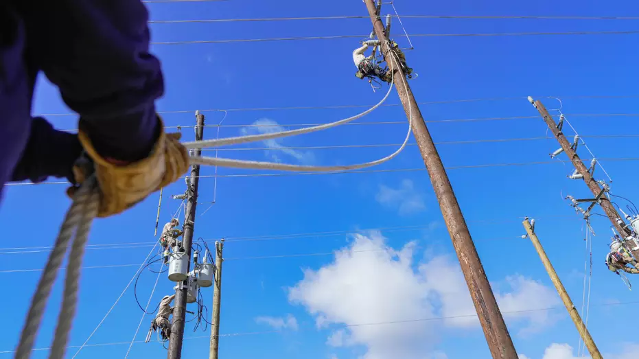 Счета за электричество становятся проблемой на ближайшую перспективу, которую ни одна из партий не может игнорировать.