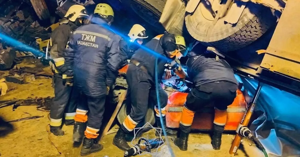  Жетісу облысында жантүршігерлік жол апатынан адам аман қалды 