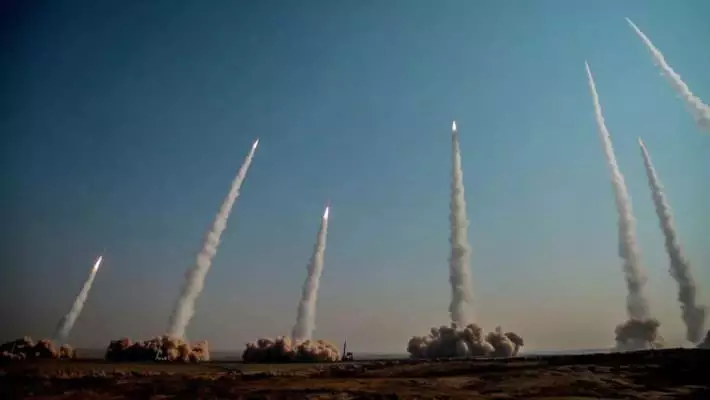 Иран пригрозил оставить Ближний Восток без света и закрыть Ормузский пролив