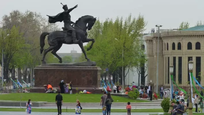 Сквер Амира Темура в Ташкенте закроют на ремонт