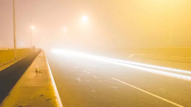 Движение на республиканских трассах ограничили из-за густого тумана