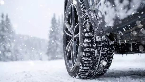 Возобновлено движение на автодорогах в двух регионах страны