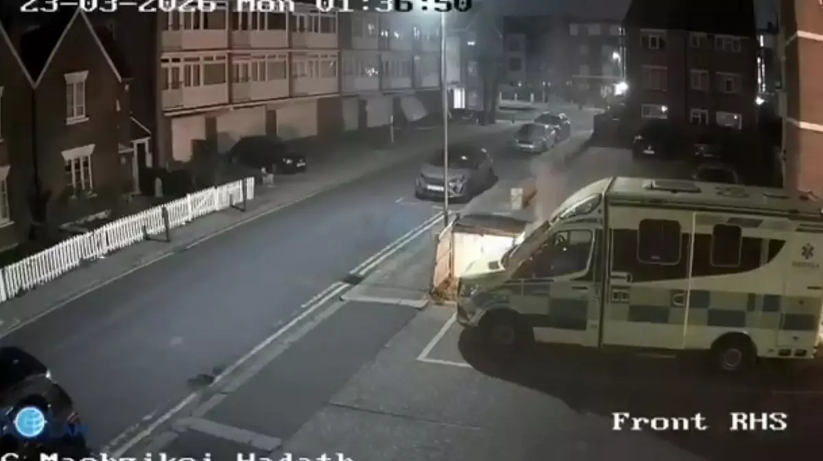 В Лондоне подожгли четыре машины скорой помощи еврейской организации "Хацала"