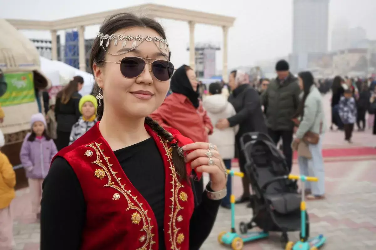 Тысячи людей, дроны с баурсаками и цифровые юрты: масштабный Наурыз прошел в Мангистау - новости на Lada.kz 23.03.2026