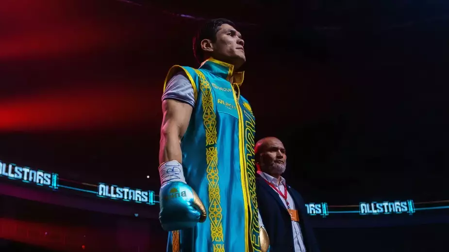 Елеусинову перенесли дату дебюта в промоушене Даны Уайта. Почему?