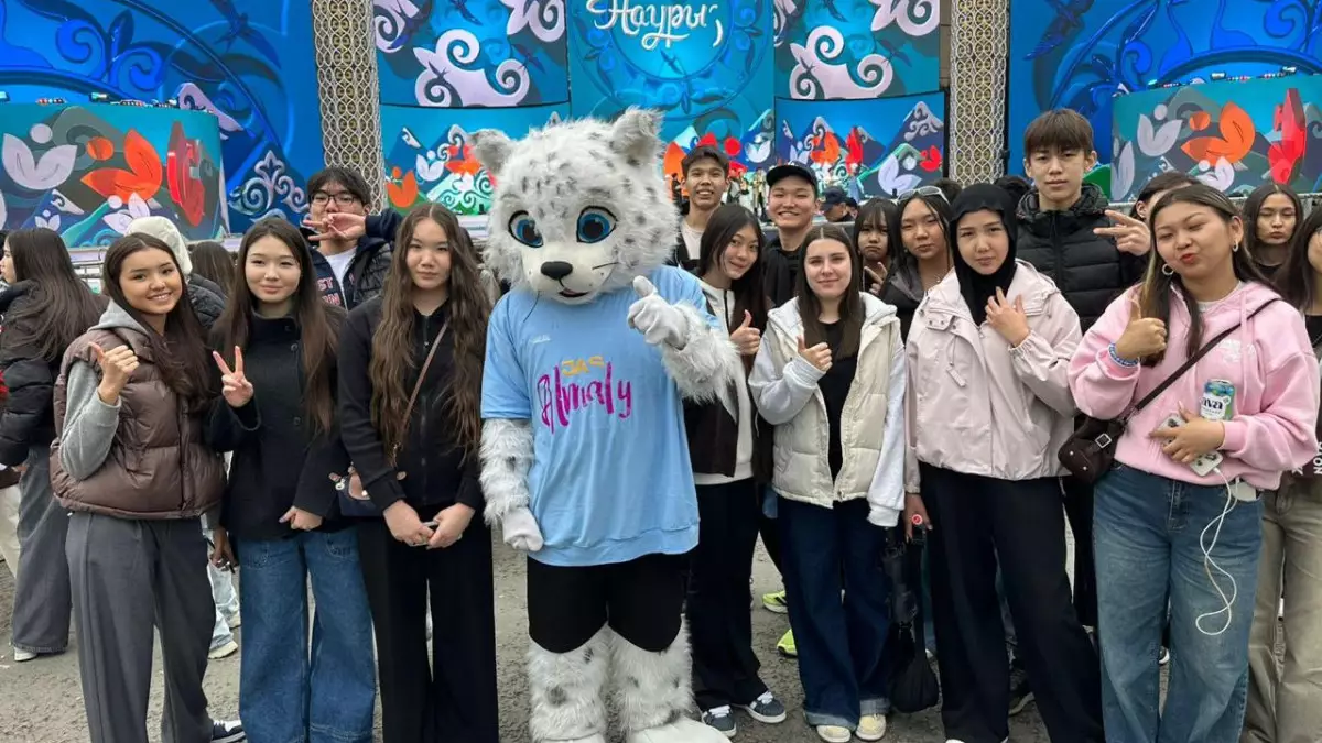 Наурызнама: Алматы жастары «Тазару күніне» орай концерт пен флешмоб өткізді