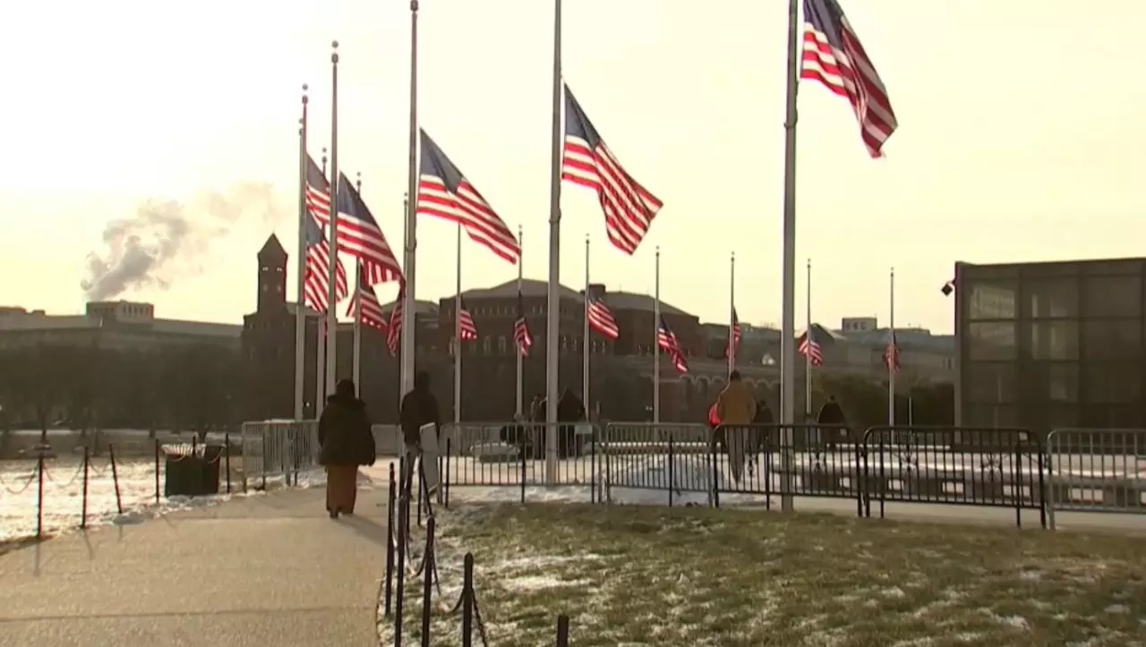 АҚШ Сенаторы: Ирандағы соғыс аяқталуға тиіс