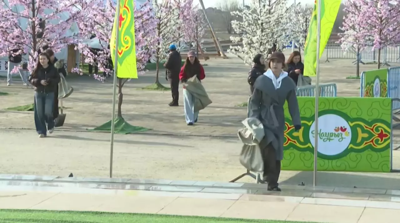 Ақтөбелік жастар сенбілікке шықты