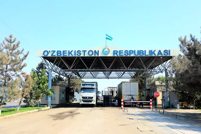 Пограничный пункт Сырдарья вновь открыт на границе Узбекистана и Казахстана.