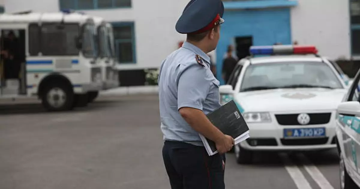  Өскеменде полицейге шабуыл жасаған күдіктілер ұсталды 