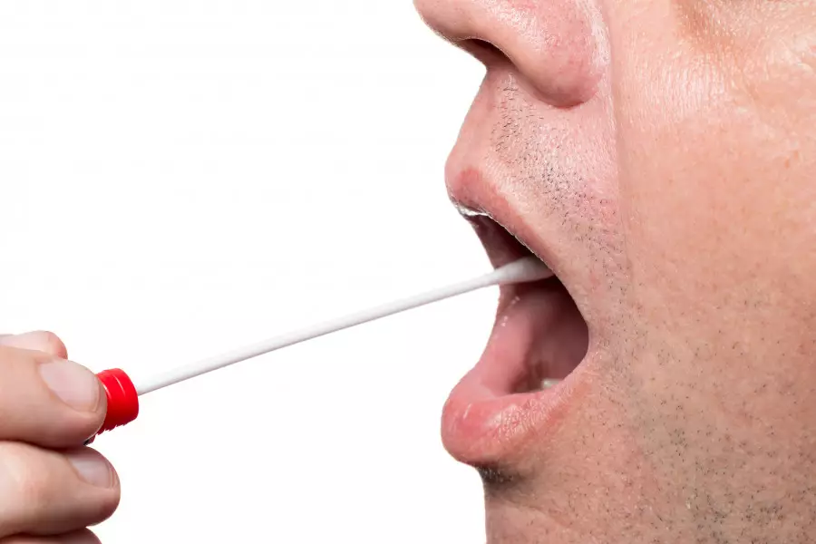 Ғалымдар сілекей арқылы Паркинсонды анықтауға болатын әдіс тапты