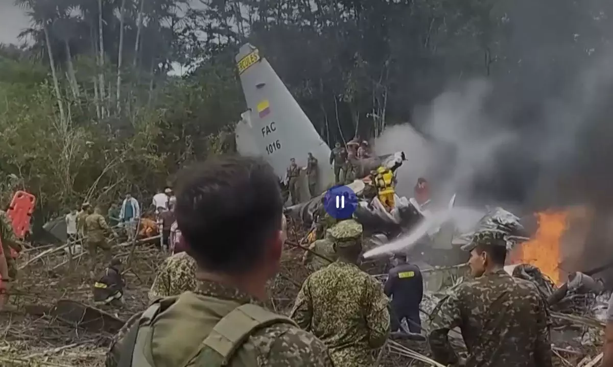 Колумбияда ұшақ апатқа ұшырап, 66 адам қаза тапты