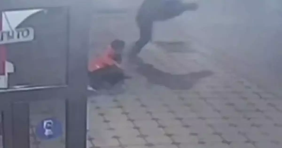  Алматыда белгісіз ер адам 12 жасар балаға пышақпен қоқан-лоқы көрсетіп, гитарасын тартып алды 